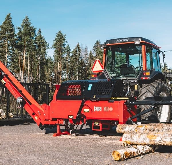 JAPA VEDMASKIN 315+ TR M/3,8 TRANSPORTØR, INNMATER OG SVINGBAR TRANSPORTØR – KAMPANJE